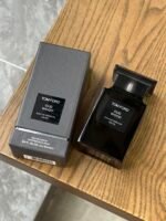 Tom Ford Oud Wood 100ml - Image 2