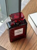 Chanel No 5 Eau de Parfum Red Edition 100ml - Image 6