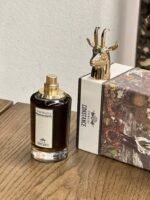 Changing Constance Penhaligon's 75ml - Image 5